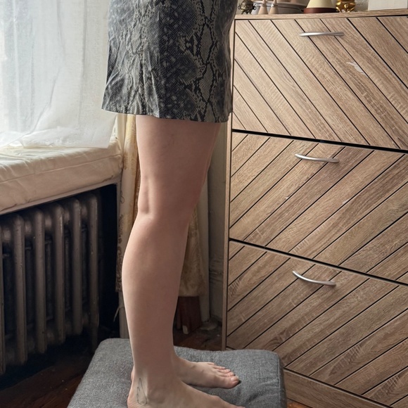 Steve Madden Snake Skin Print Skirt - Picture 2 of 5